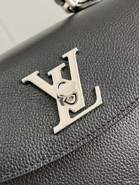 WIS VUITTON LOUIS MINI LOCKME EVER 0510